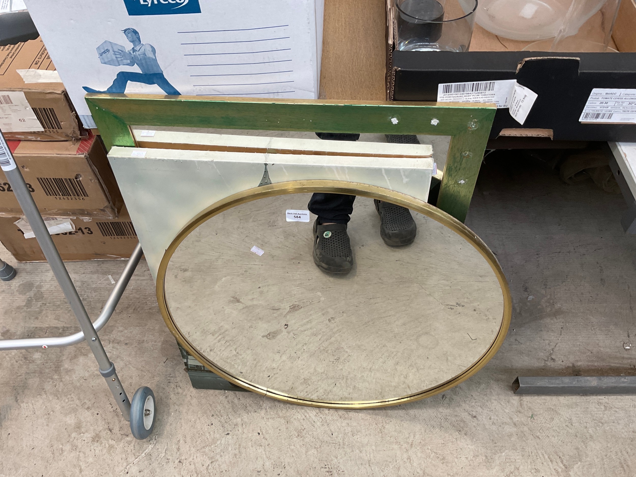 Lot 584