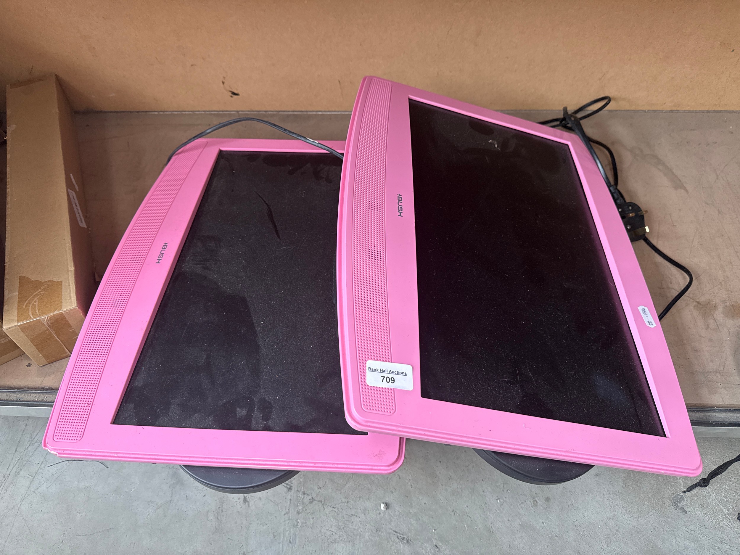 Two Bush 18" TV/DVD combos