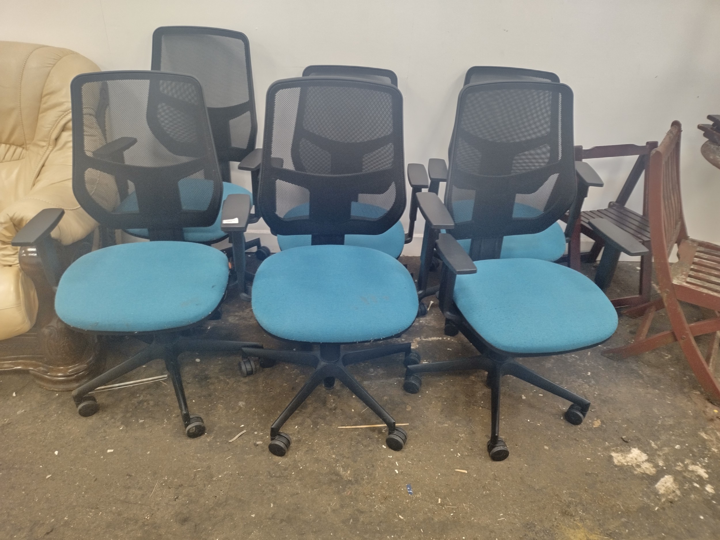 A set of 6 x modern swivel office chairs with padded seats
