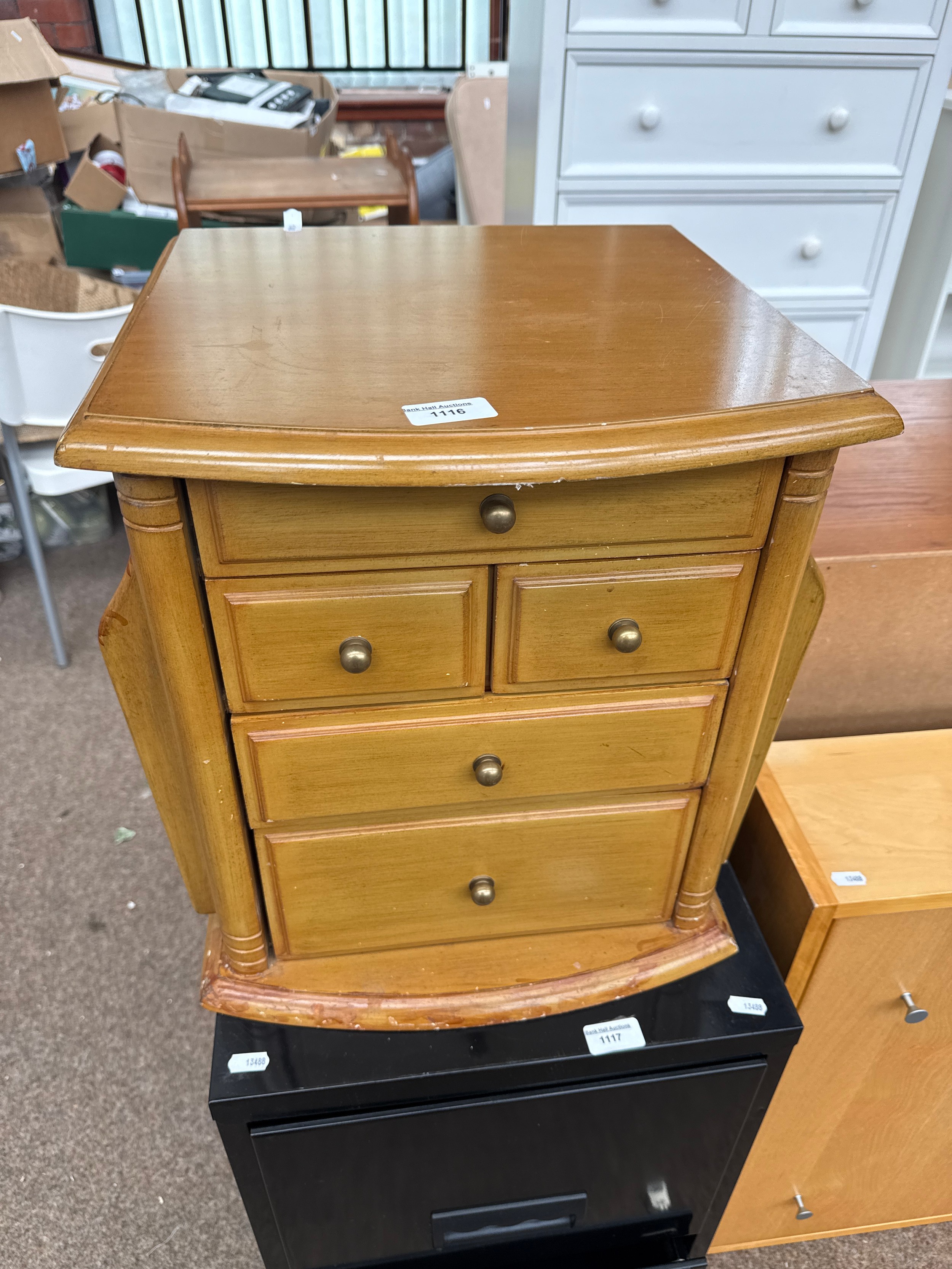 A small lamp table unit with 5 x lower drawers and magazine racks
