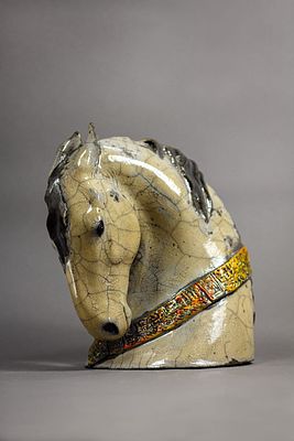 "Аладжа", Д. Ибрагимова, 2021 г. Глина, глазури, редукция. 
24Х23Х16 см.