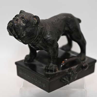 BullDog Mutual Electric & Machine Co Detroit USA Advertising Paperweight. An early Bulldog 