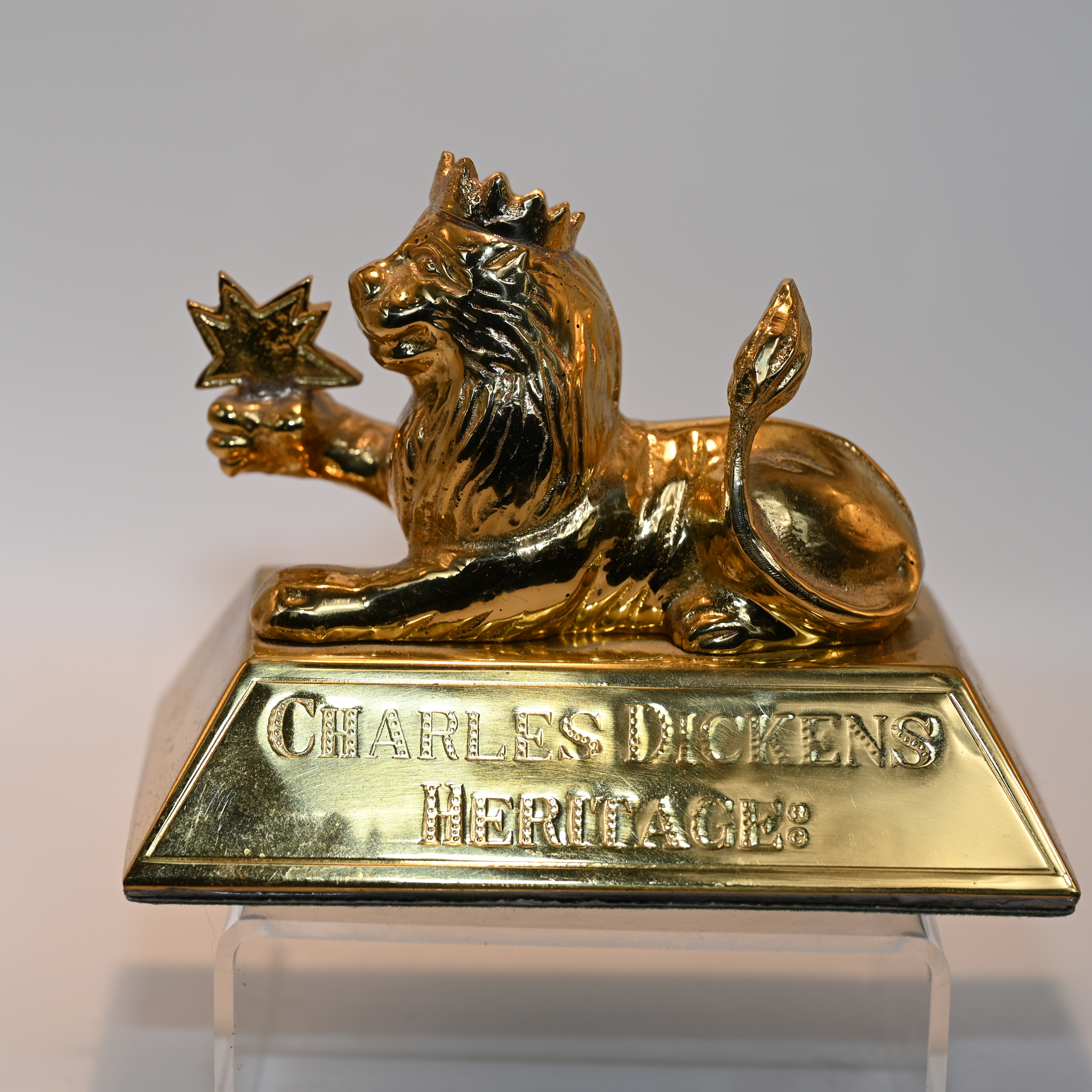 Charles Dickens Heritage Paperweight