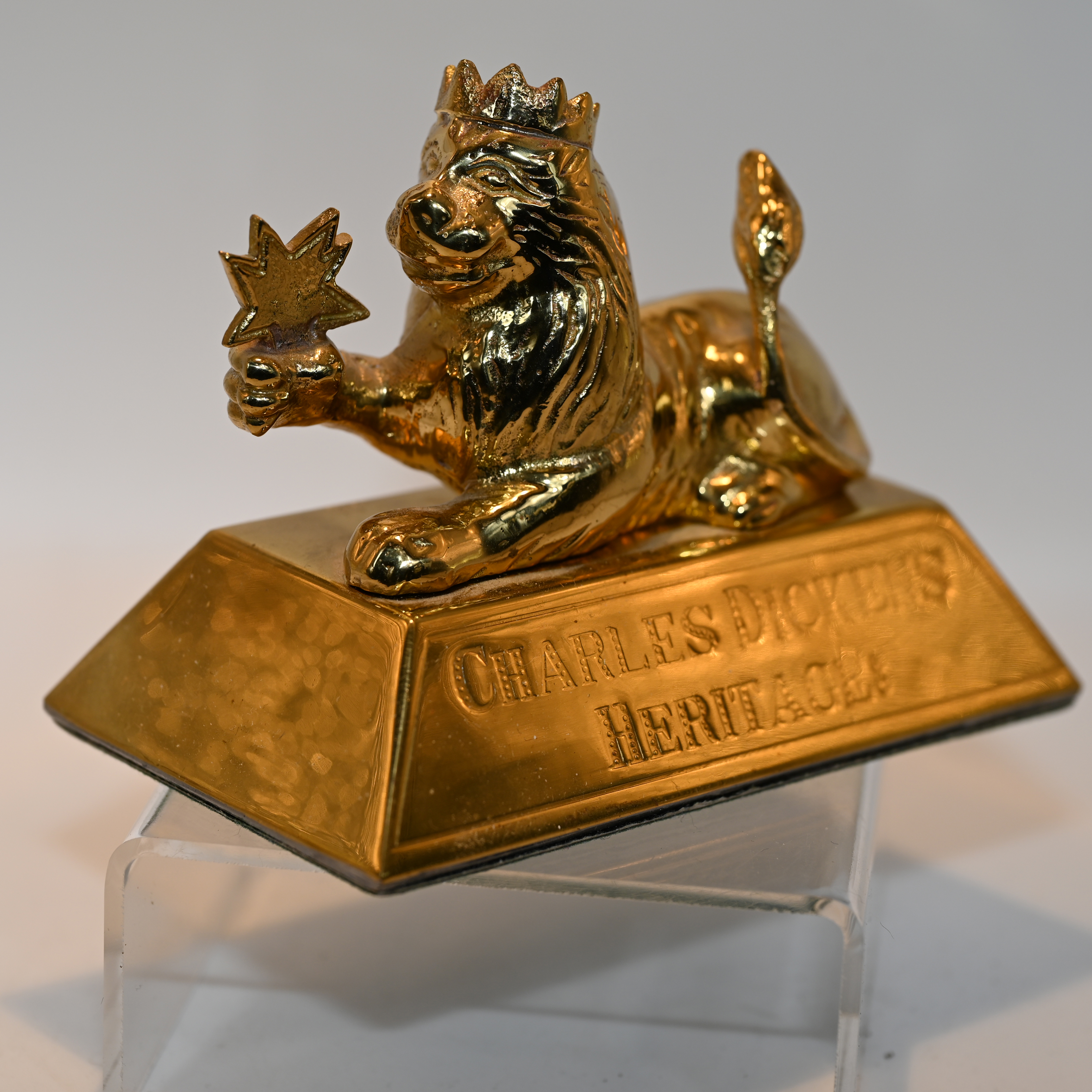 Charles Dickens Heritage Paperweight