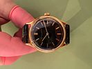 Vacheron Constantin
Model 4301, No. 453132/298190
Circa 1946
A 18k yellow gold wristwatch with Image - 2