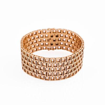 Theodor W. Herbstrith, Pforzheim, Germany, attributed toGold bracelet, circa 1970Designed as a 