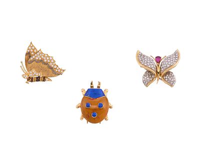 Collection of gem-set and diamond broochesComprising two brooches/pendants, and a ladybird 