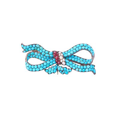 Silver gem-set broochDesigned as a ribbon tied as a bow, set with cabochon turquoises 