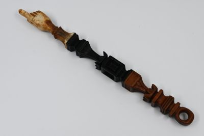 Torah scroll hand, wood - a one-of-a-kind work of a craftsman - Prague, 19th century - 