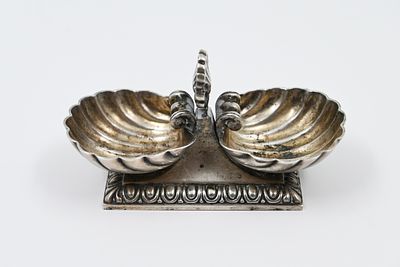 Gebr&uuml;der Friedl&auml;nder-מלחייה עשוי כסף מלחייה עשוי כסף 800, תוצרת Gebr&uuml;der Friedl&auml;nder* , 1900 