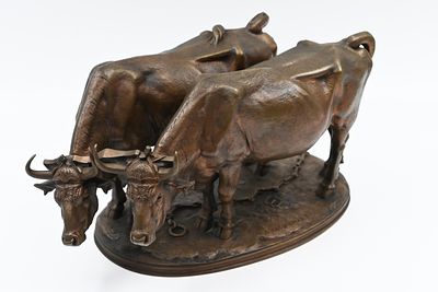 "Bulls", France, signed 
An antique French bronze statue, F.Barbedienne.Fondeur, impressive and 