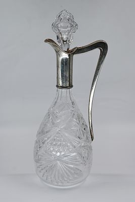 Crystal wine decanter with silver inlay 
Crystal wine decanter with silver inlay, Germany 