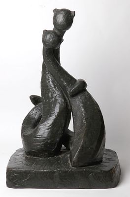 A bronze sculptur in the form of two hugging cats, signed by Yuval Shelby. Base dimensions: 