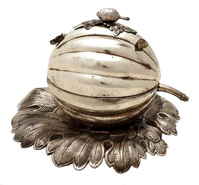 Silver-plated copper etrog box, Europe 19th century 
Etrog vessel, impressive, silver-plated 