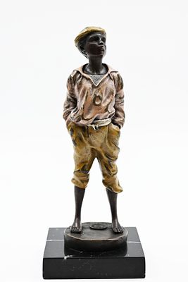 V. SZCZEBLEWSKI (1875-1901) , פסל ברונזה. ע"פ V. SZCZEBLEWSKI (1875-1901) פסל ברונזה, ילד השורק 