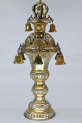 Large gilt silver pomegranate for a Torah scroll – Vienna, late 19th century. Weight: 560 