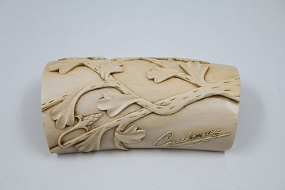 Hand sawing and carving work, 
Hand-carved side stool, signed, dimensions height 14 cm 