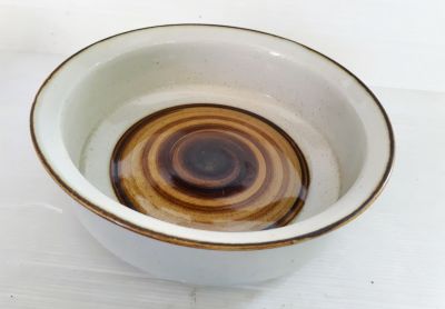 כלי קרמיקה ישראלית עגול וגדול תוצרת לפיד 
קוטר: 25.5