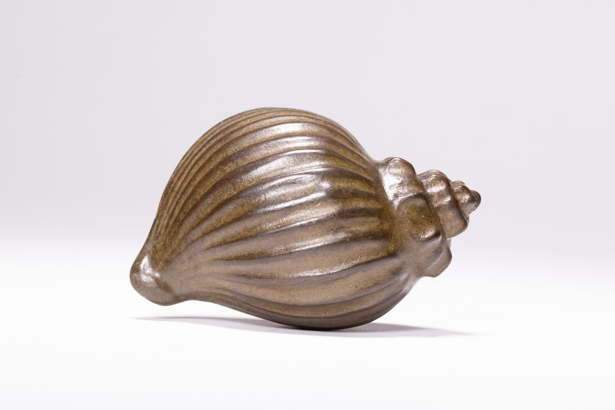 A JAPANESE BRONZE MODEL OF A CONCH SHELL.