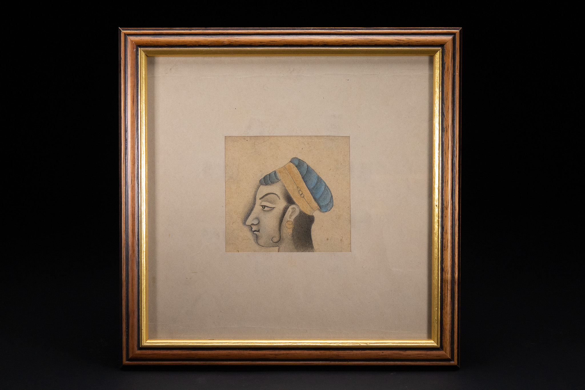 AN INDIAN MINIATURE PORTRAIT OF A NOBLEMAN, 19TH CENTURY.