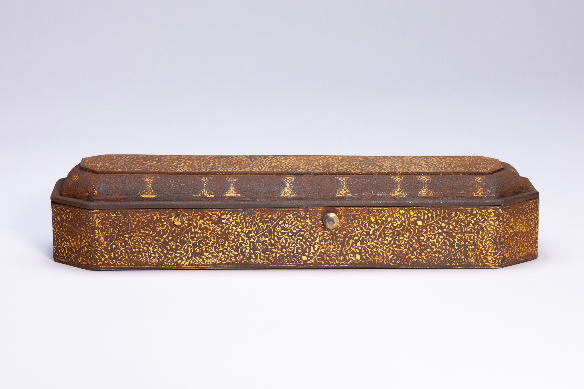 AN INDO-PERSIAN GOLD-INLAID STEEL QALAMDAN.
