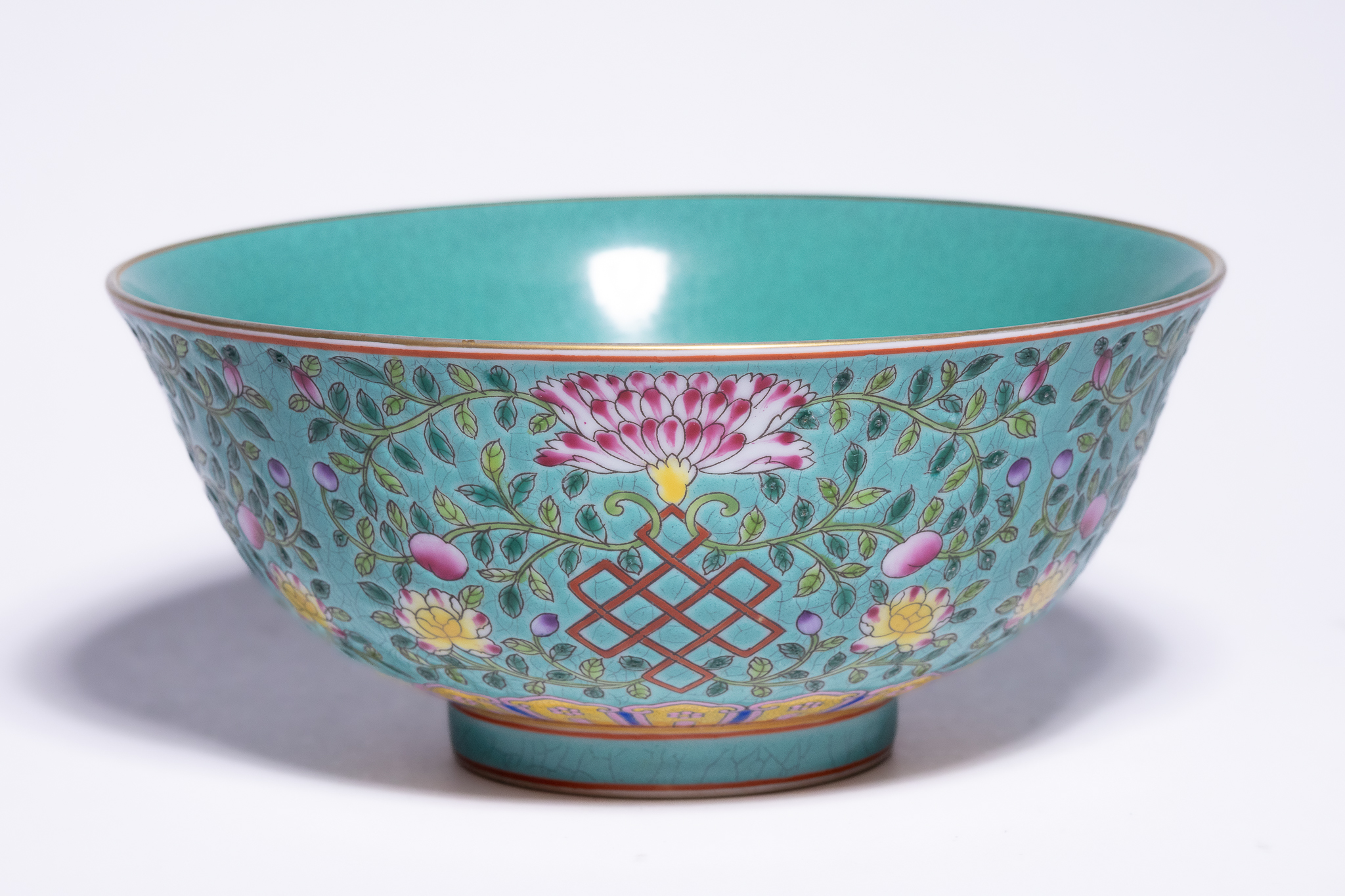A CHINESE TURQUOISE-GROUND FAMILLE ROSE PORCELAIN BOWL, YONGZHENG MARK.