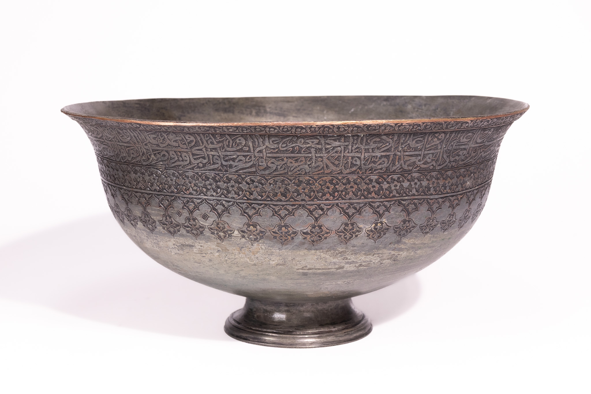 A PERSIAN TINNED COPPER BOWL, 18TH–19TH CENTURY.