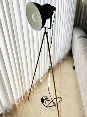 מנורת קריאה, מתכת, 150x30 ס״מ, תקינה