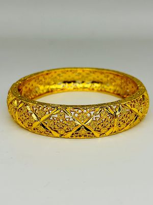 צמיד מוזהב נפתח, קוטר 6.1 ס״מ