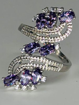 טבעת מוכספת משובצת, מידה 8.25