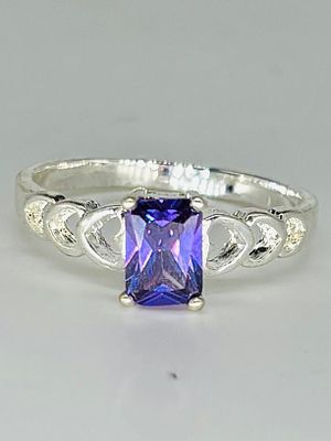 טבעת כסף 925 משובצת, מידה 8.5, חתומה