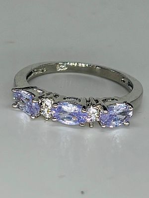 טבעת כסף 925 משובצת, מידה 8, חתומה