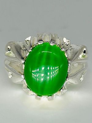 טבעת כסף 925 משובצת, מידה 7.75, חתומה