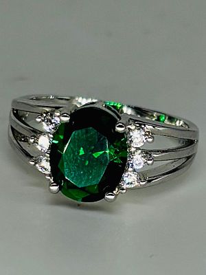 טבעת כסף 925 משובצת, מידה 8, חתומה