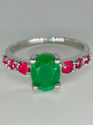 טבעת כסף 925 משובצת, מידה 8, חתומה