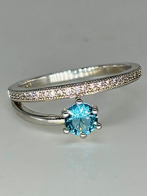 טבעת כסף 925 משובצת, מידה 8.25, חתומה