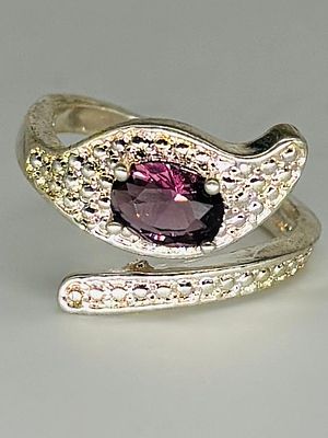 טבעת כסף 925 משובצת, מידה 6.75, חתומה