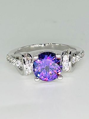 טבעת כסף 925 משובצת, מידה 7.5, חתומה