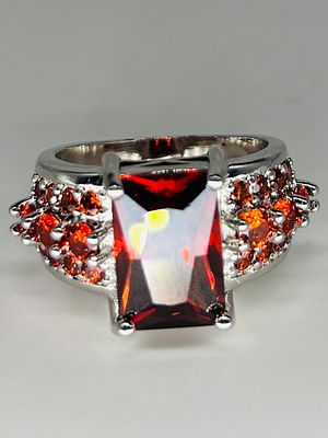 טבעת כסף 925 משובצת, מידה 7, חתומה