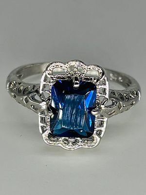 טבעת כסף 925 משובצת, מידה 8.75, חתומה