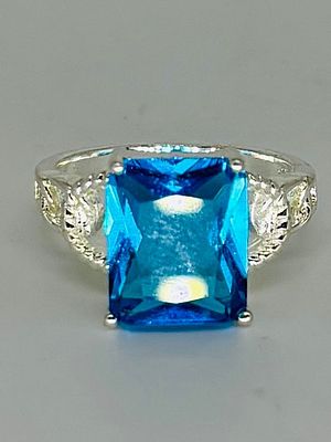 טבעת כסף 925 משובצת, מידה 7.5, חתומה