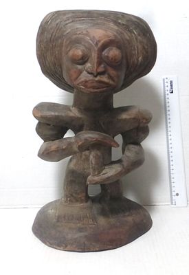African wooden figure,man. central Africa- Cameroun, first half of the 20th century