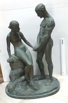 Max Kruze 1854-1942 - Bronze "young love". Foundry "Gladenbeck Berlin", 58X41X29 cm