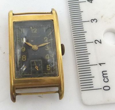 Wrist watch by Vilkema, Switzerland. mechanism in need of repair, box 14K gold, net weight 5.4 gm