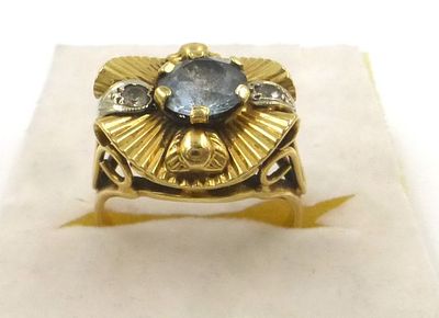 טבעת זהב 18K משובצת באבני חן. שונות, 5.8 גרם, מידה 55 (US 7.5)