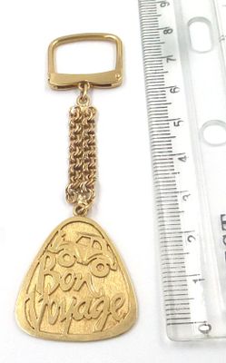 מחזיק מפתחות עדין, זהב 14K. עם כיתוב "Bon Voyage", ישראל, שנות ה60, 7.4 גרם