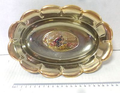 Oval silver 925 bowl. with relief colored print, pair of lovers, 280 gm
