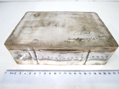 Large cigarette case, rosewood with silver coating, with a dedication of the French consul