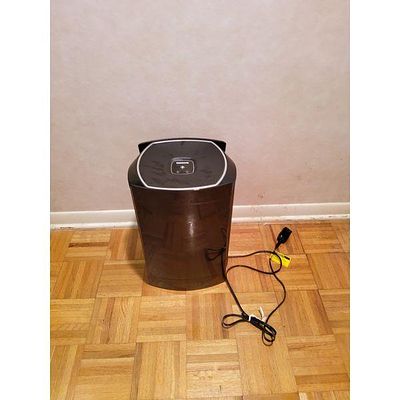 Oreck Air Purifier Tower, Ionic Filtration, Fan Speed Control, Quiet Operation, Black. The Oreck 