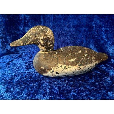 Wooden Duck Decoy Hand-Carved Distressed Multi-Color Paint Vintage Rustic Style. Vintage 